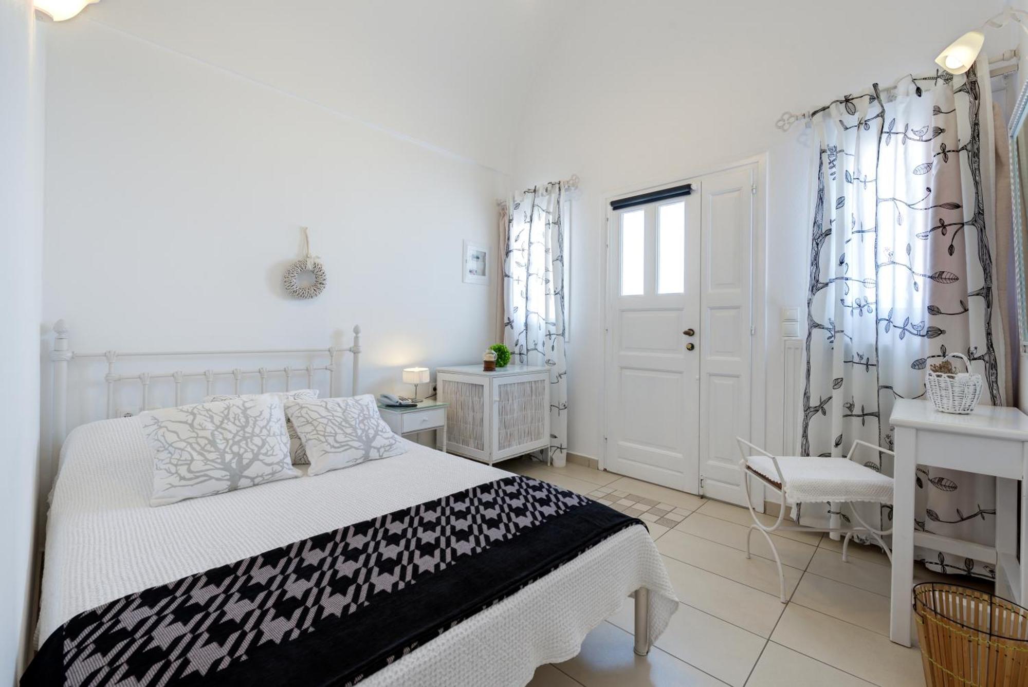 Single Room,64351558:JPEG
